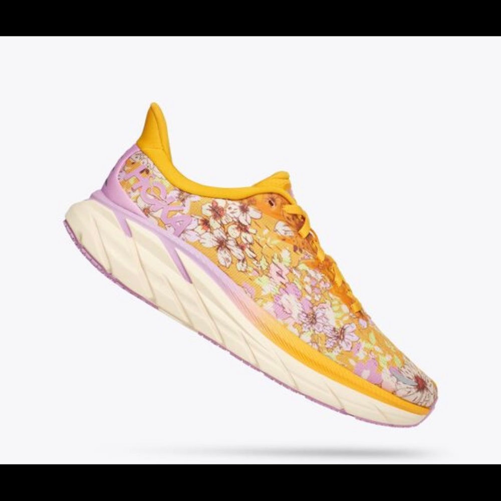 HOKA x FREE PEOPLE Clifton NIB 7.5
